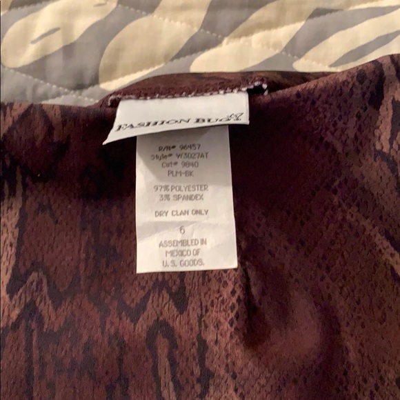 Retro Snake print skirt -size 6 - Picture 4 of 5